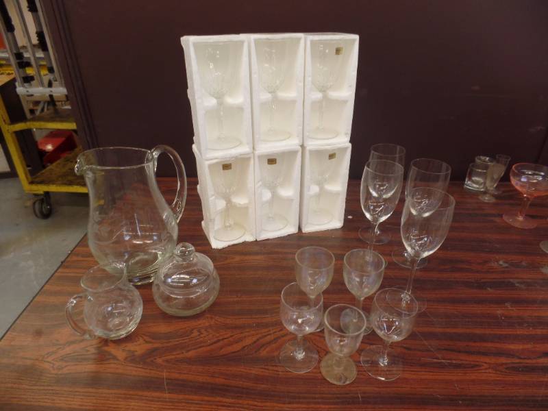 lot 550 image: Georgetown Wineglasses.