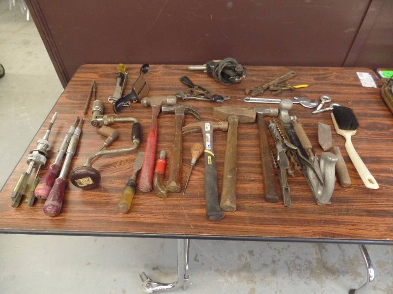 lot 615 image: Hand Tools