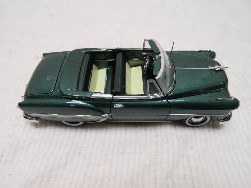 lot 36 image: SunStar Vintage Cars