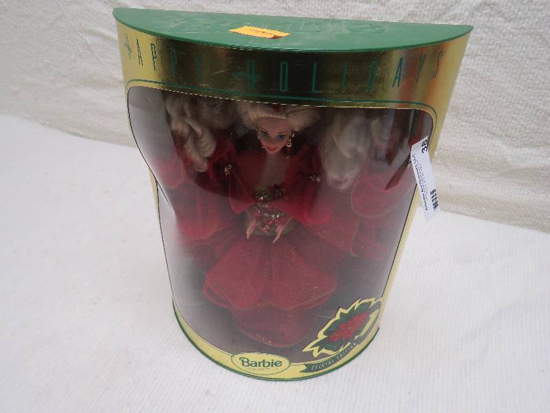 lot 38 image: Collectible Barbie