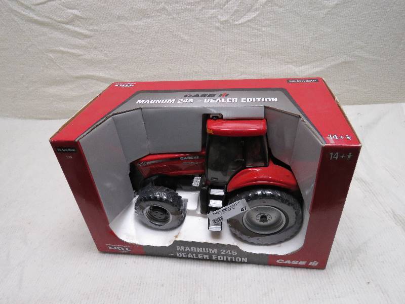 lot 47 image: Case Collectible Tractor