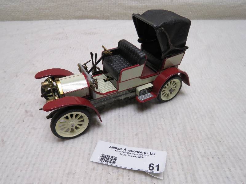 lot 61 image: Collectible Schuco Mercedes