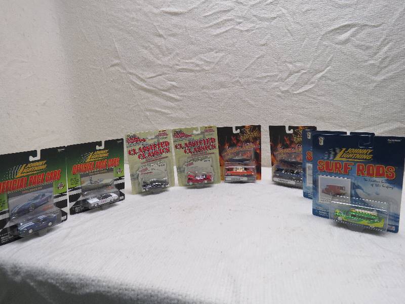 lot 79 image: Collectible cars