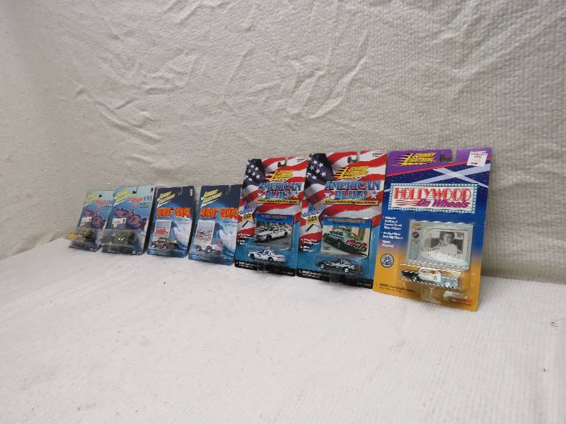 lot 94 image: Collectible Johnny Lightning Cars