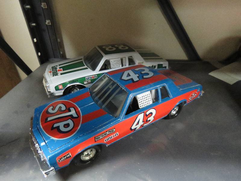 lot 111 image: Vintage Stock Cars-Richard Petty and Darrell Waltrip