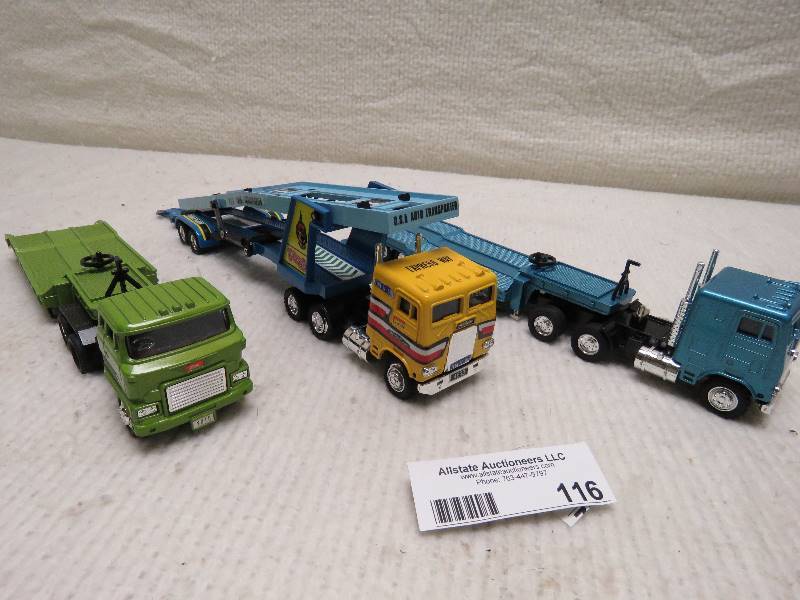 lot 116 image: Shinsei collectible trucks