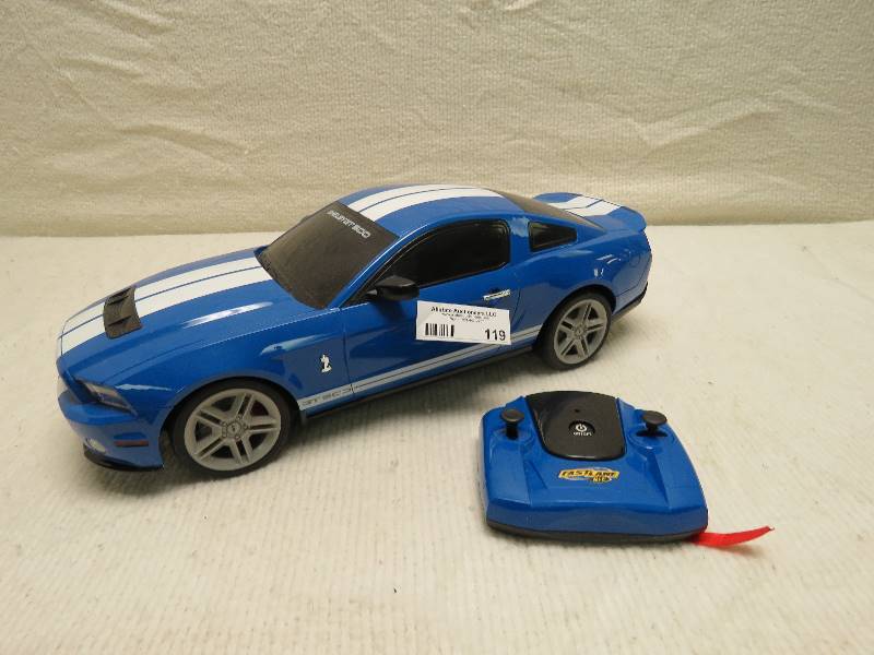 lot 119 image: Collectible Shelby GT 500