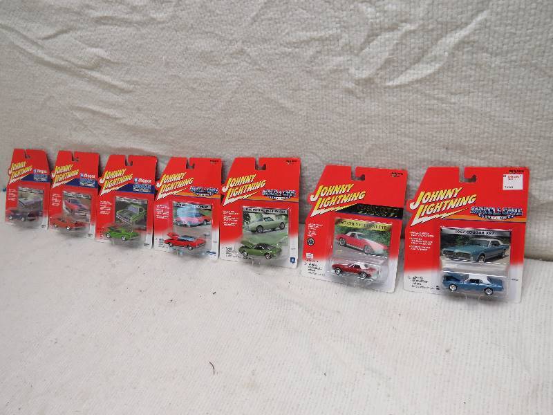 lot 133 image: Collectible Johnny Lightning Cars