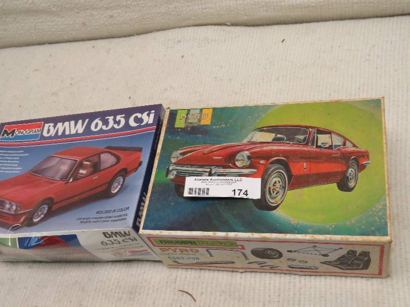 lot 174 image: Collectible Model Kits