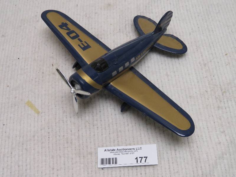 lot 177 image: Vintage Air Plane