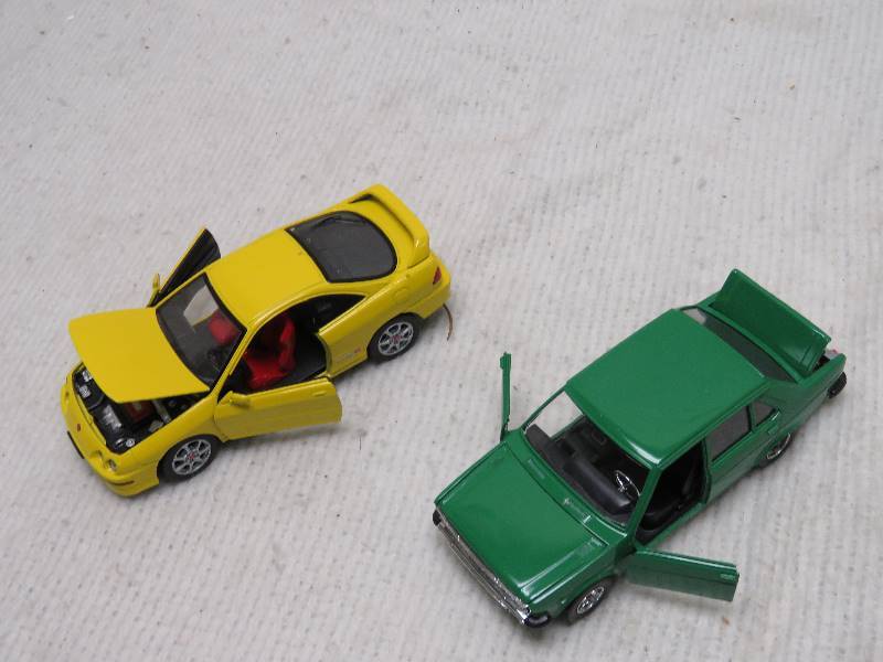 lot 183 image: Collectible Durago cars