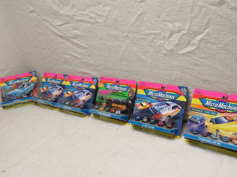 lot 200 image: Collectible Micro Machines