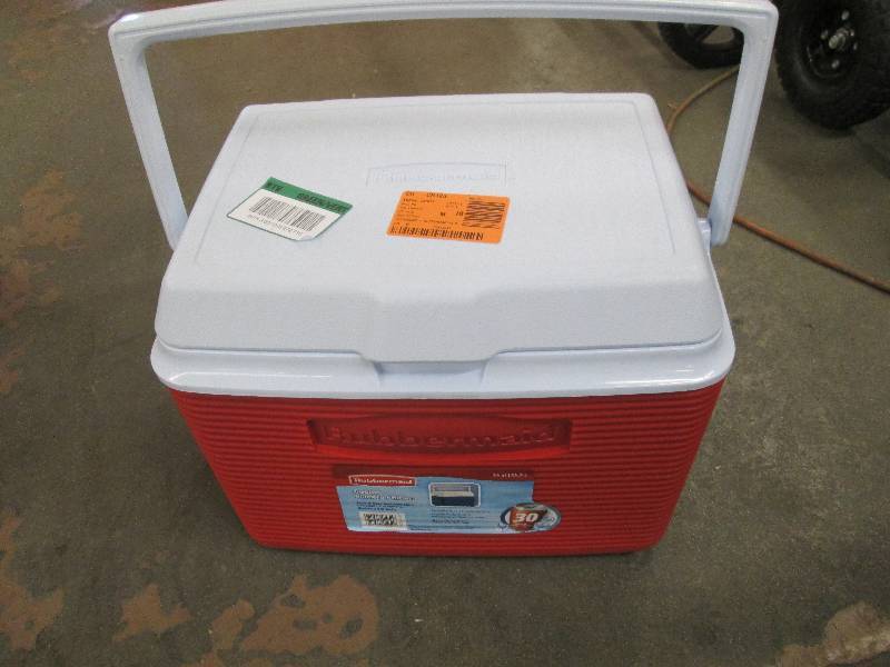 lot 56 image: Rubbermaid 24qt red cooler has a sm...
