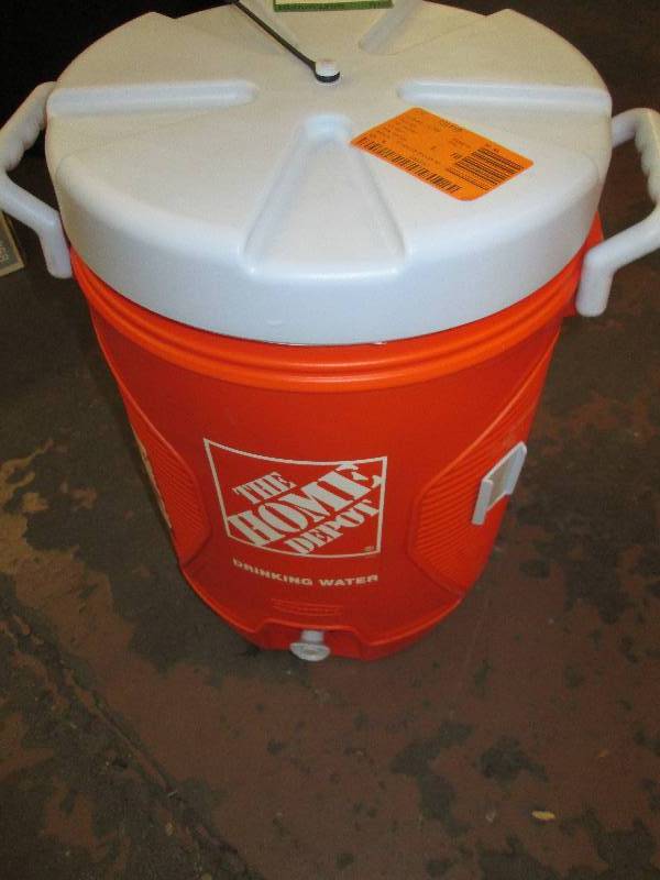 lot 57 image: rubbermaid 5 gal. water jug with cu...
