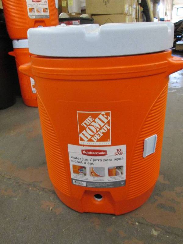 lot 65 image: rubbermaid 10 gallon water jug need...