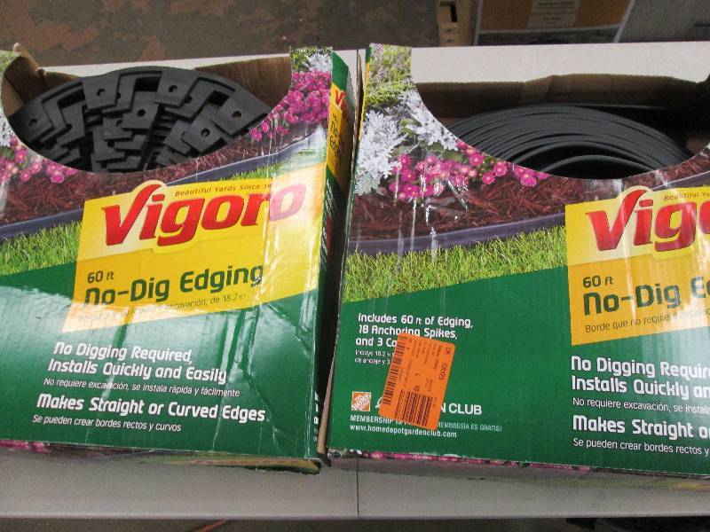 lot 95 image: 2 packages of Vigoro no dig edging ...