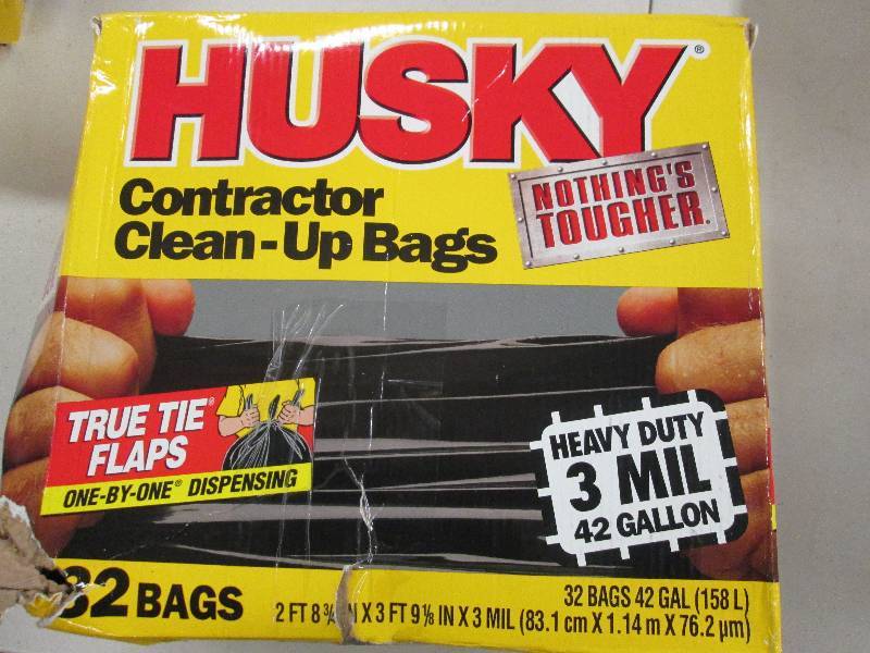 lot 103 image: Husky contractor clean-up bags 3 mi...
