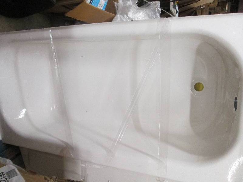 lot 161 image: Maui 5 ft. Right Drain Soaking Tub ...
