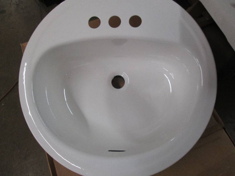 lot 199 image: 19 laurel white sink 7.8125 W X 1...