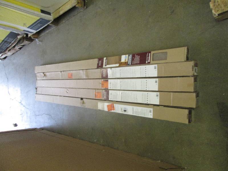 lot 232 image: Home decorators window blinds 72W ...