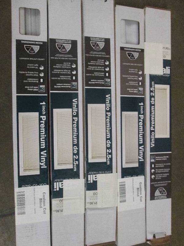 lot 262 image: premium vinyl 1 window blinds 5box...