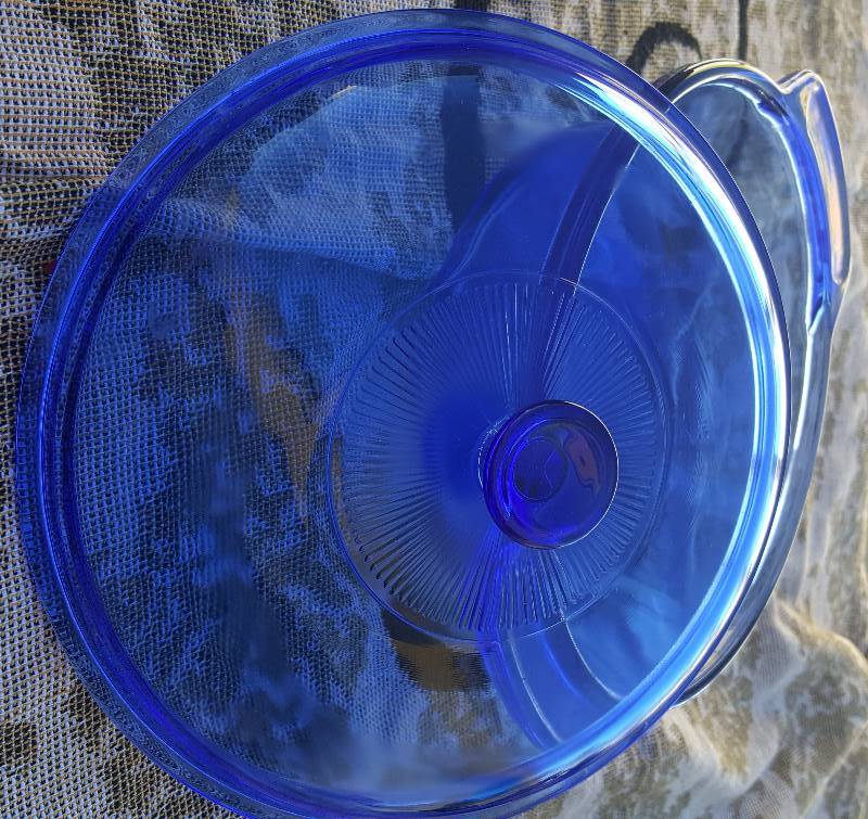 Blue casserole dish with lid