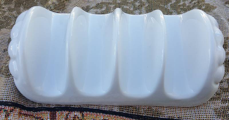 White ceramic Taco holder