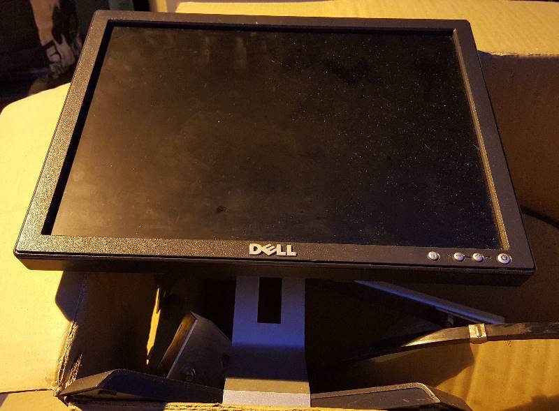 Dell 15 inch screen, not tested