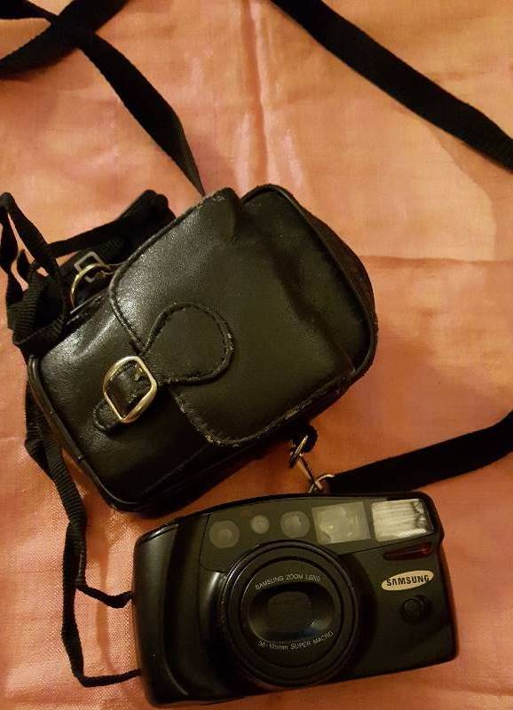 Used Samsung Camera with case