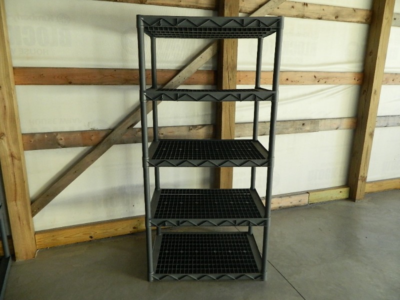 lot 102 image: 5 Tier Plastic Shelf