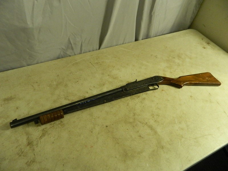lot 2 image: Daisy #25 Air Rifle  BB Gun