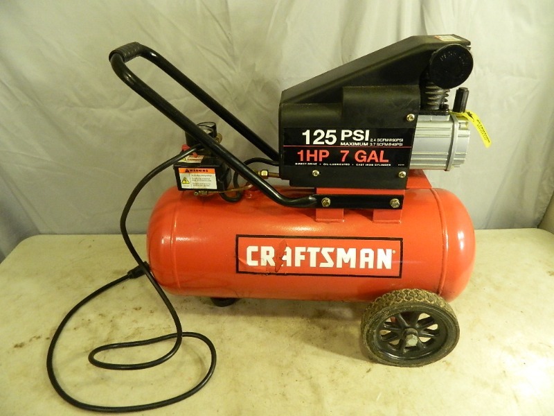 lot 27 image: Craftsman 7 Gallon Air Compressor