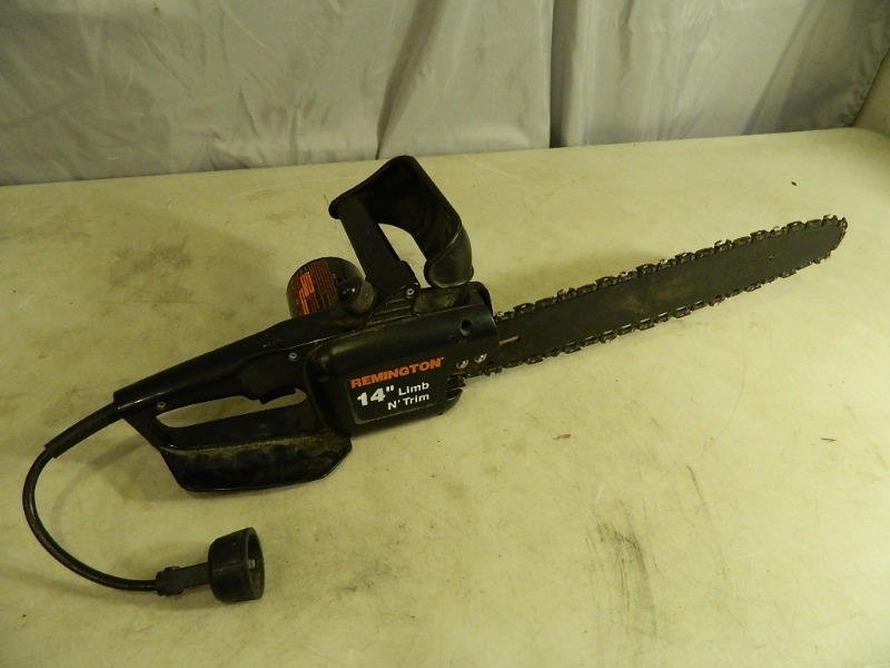 lot 72 image: Remington Electric Chainsaw