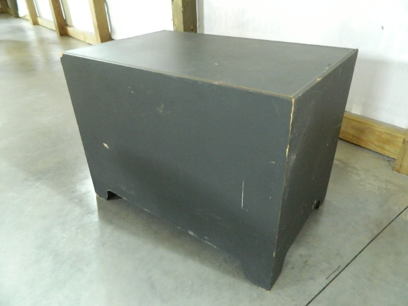 lot 131 image: Rodgers Tone Cabinet  Subwoofer