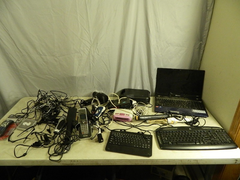 lot 158 image: Laptop, and Assorted Electronics