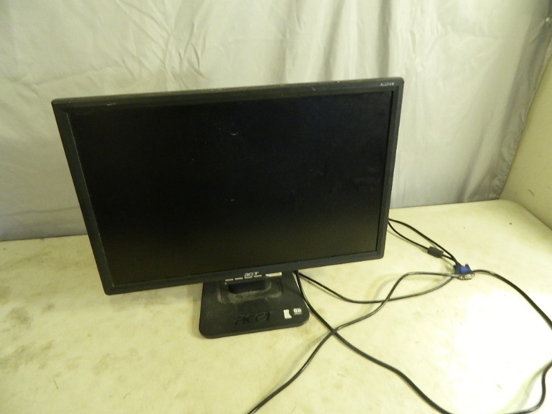 lot 169 image: Acer Computer Monitor
