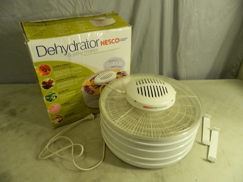 lot 215 image: Nesco Dehydrator  Jerky Maker