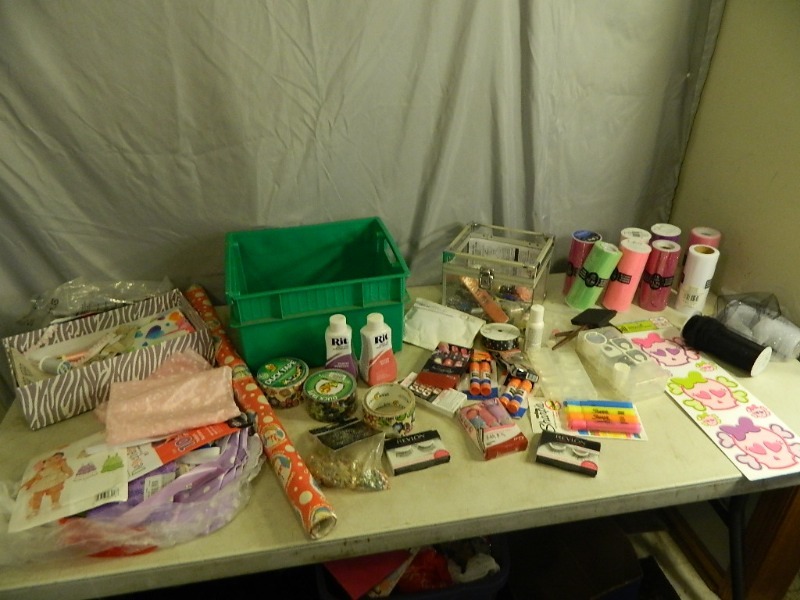 lot 229 image: New and Used Craft Supplies