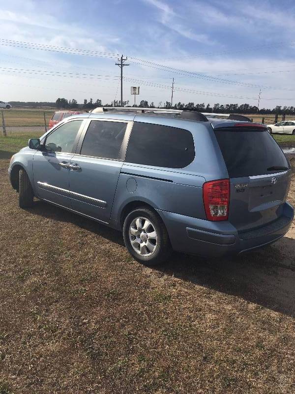 2007 Hyundai Entourage