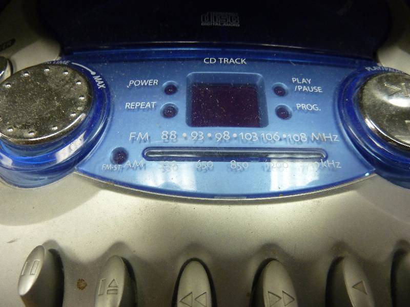 lot 42 image: CD Player
