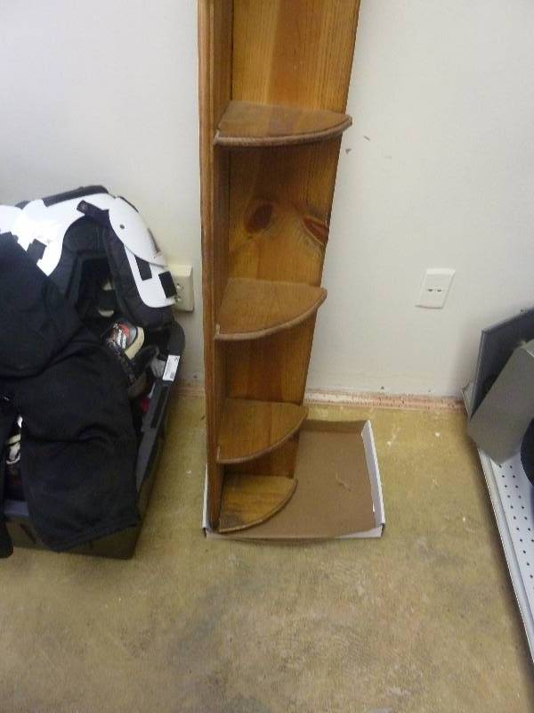 lot 57 image: Corner Shelf