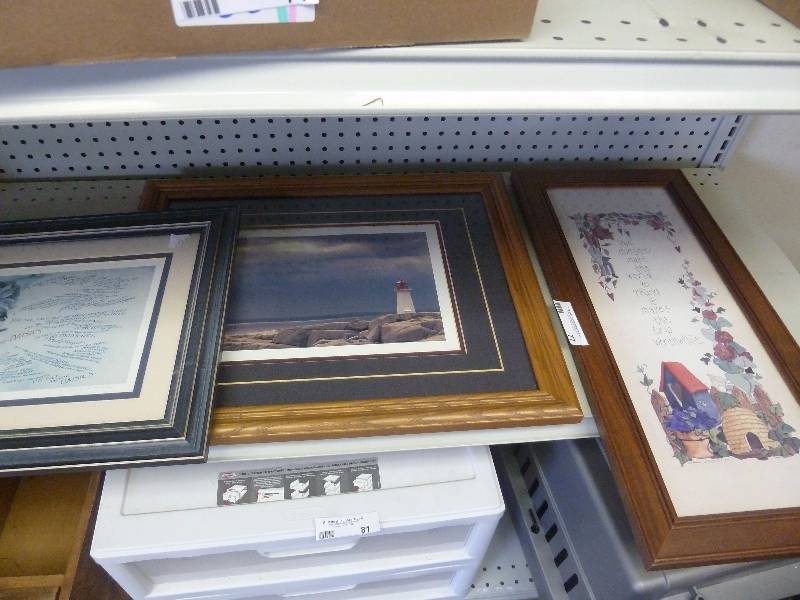 lot 77 image: Large Picture Lot