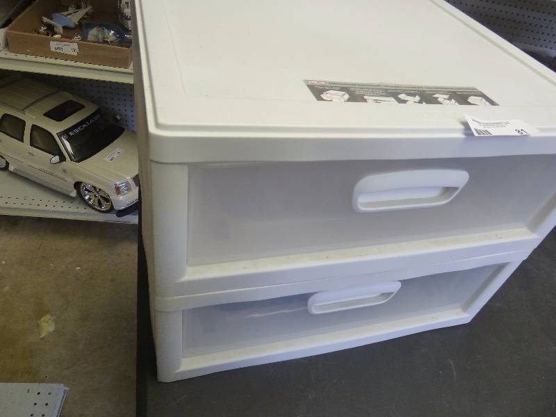 lot 81 image: Plastic Storage Bins