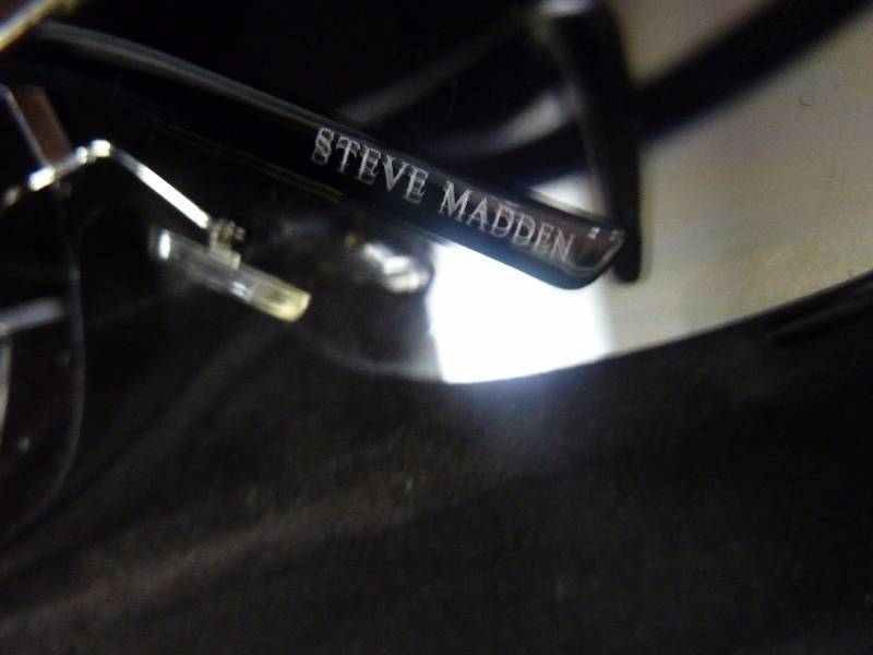 lot 109 image: Steve Madden Sunglasses