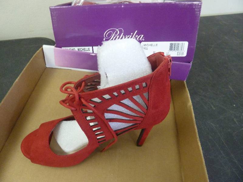 lot 121 image: Paprika Heels