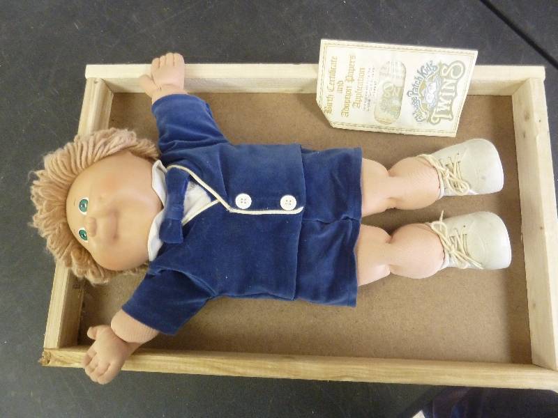 lot 126 image: Cabbage Patch Doll