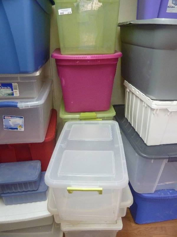 lot 214 image: Totes with Lids