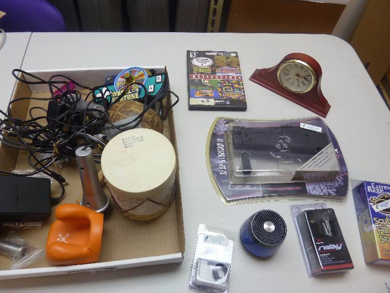 lot 145 image: Electronics Lot