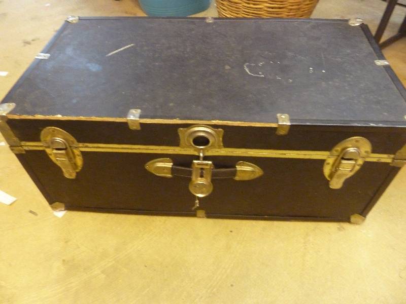 lot 155 image: Black Trunk