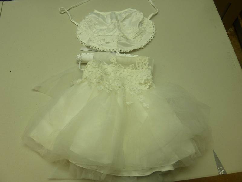 lot 162 image: BaptismFlower Girl Dress